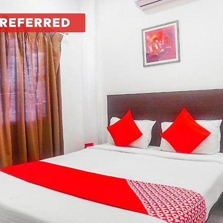 Oyo 15741 Z Inn Phursungi Extérieur photo