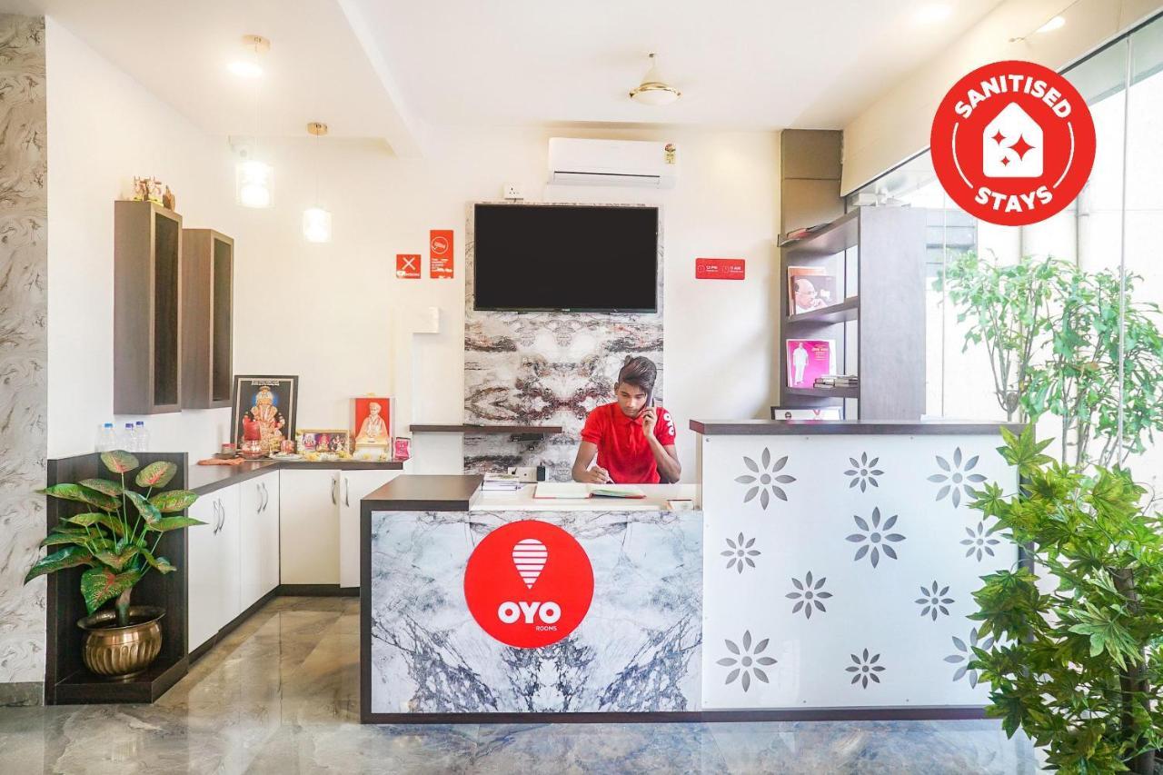 Oyo 15741 Z Inn Phursungi Extérieur photo